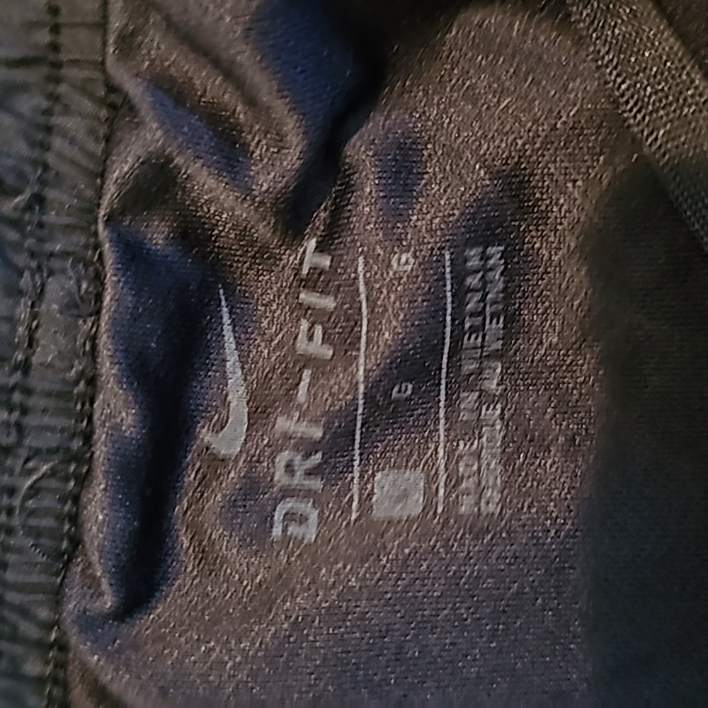 3 Nike and Under Armour shorts - Picture 3 of 6